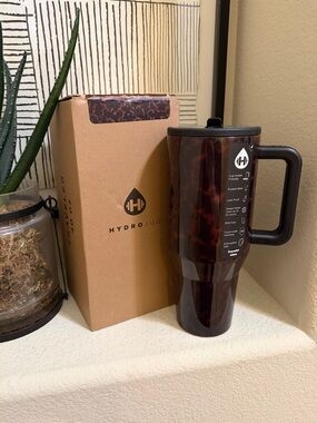 RARE HydroJug Tortoise 40oz Traveler